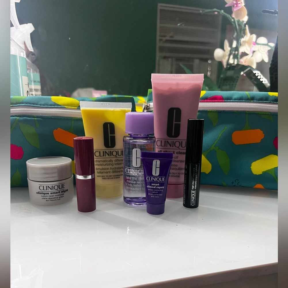 Clinique Skin care bags